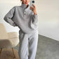 Sweatshirt med knappar och mjukisbyxor för kvinnor (2-delat set)