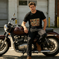 ”Punch” – T-shirt med apmotiv i oversized-modell