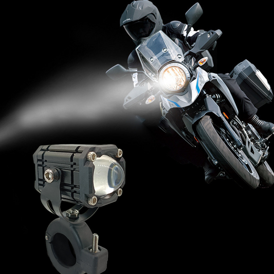 LED-strålkastare för motorcyklar från Universal